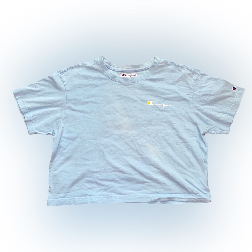 CHAMPION LIGHT BLUE GRAPHIC LOGO CROPPED TEE SHIRT // SIZE MEDIUM🩵